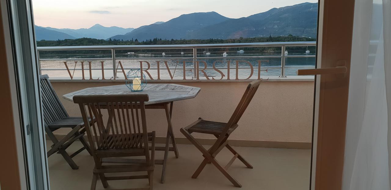 Riverside Villa ติวัต ภายนอก รูปภาพ